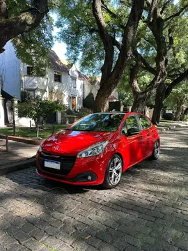 Peugeot 208 GT 1.6 THP usado (2019) color Rojo financiado en cuotas(anticipo $10.000.000 cuotas desde $400.000)