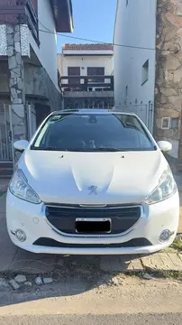 Peugeot 208 Feline 1.6 Pack Cuir usado (2016) color Blanco Nacre precio $17.000.000