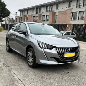 Peugeot 208 Feline 1.6 Tiptronic usado (2022) color Gris precio $12.500.000
