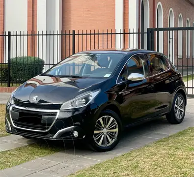 Peugeot 208 Feline 1.6 usado (2019) color Negro Perla financiado en cuotas(anticipo $9.500.000 cuotas desde $470.000)