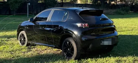 Peugeot 208 Feline 1.6 Tiptronic usado (2023) color Negro Perla financiado en cuotas(anticipo $6.500.000 cuotas desde $250.000)