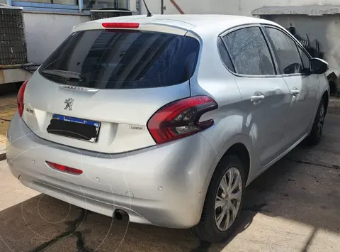 Peugeot 208 Active 1.6 usado (2019) color Gris precio $15.000.000