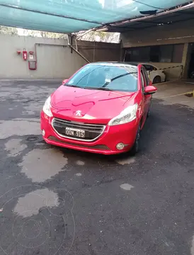 Peugeot 208 Feline 1.6 Pack Cuir usado (2015) color Rojo Aden precio $20.000.000