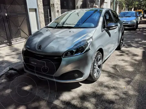 Peugeot 208 GT 1.6 THP usado (2018) color Plata precio u$s14.700