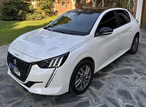 Peugeot 208 Feline 1.6 Tiptronic usado (2021) color Blanco financiado en cuotas(anticipo $12.000.000 cuotas desde $500.000)