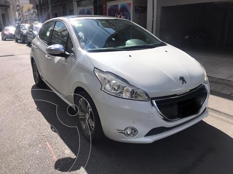 foto Peugeot 208 Feline 1.6 usado (2013) color Blanco Nacré precio $1.690.000