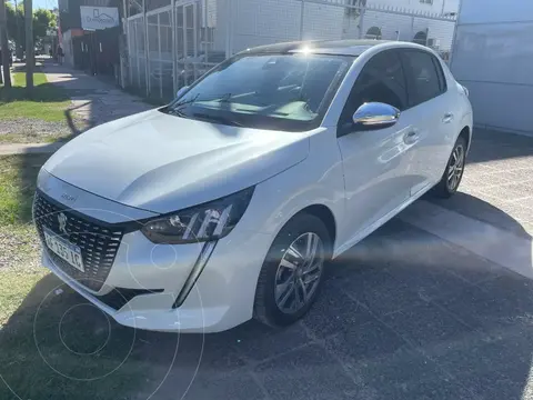 Peugeot 208 Feline 1.6 Tiptronic usado (2020) color Blanco financiado en cuotas(anticipo $1.000.000 cuotas desde $199.999)