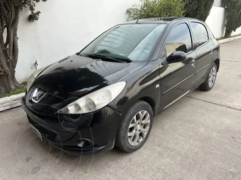 Peugeot 208 Allure 1.6 usado (2014) color Negro precio $12.000.000