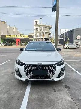 Peugeot 208 GT nuevo color Blanco Nacarado financiado en cuotas(anticipo $15.000.000 cuotas desde $350.000)