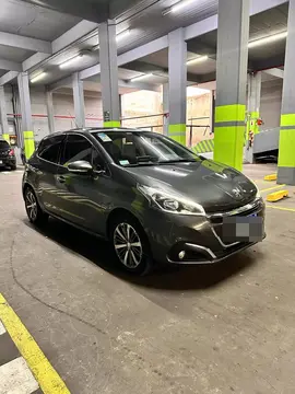 Peugeot 208 Feline 1.6 usado (2019) color Gris financiado en cuotas(anticipo $6.900.000 cuotas desde $300.000)