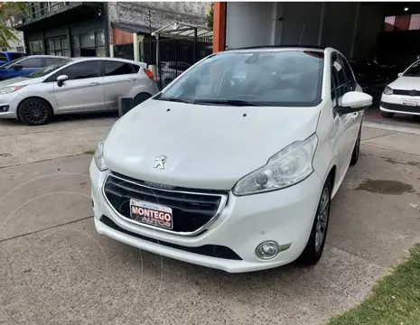 Peugeot 208 Feline 1.6 Pack Cuir usado (2015) color Blanco Nacre precio $15.900.000