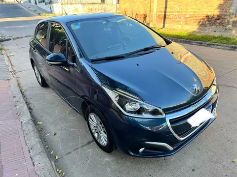 Peugeot 208 Allure 1.6 Aut NAV usado (2017) color Azul precio $14.000.000
