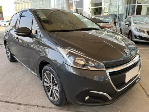 Peugeot 208 Feline 1.6 usado (2018) color Gris Aluminium financiado en cuotas(anticipo $6.500.000)