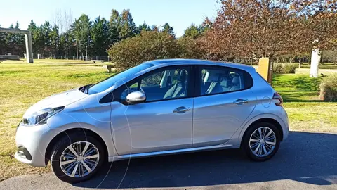Peugeot 208 Feline 1.6 usado (2020) color Gris Aluminium precio u$s14.500