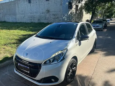 Peugeot 208 Allure 1.6 usado (2016) color Blanco precio $9.000.000