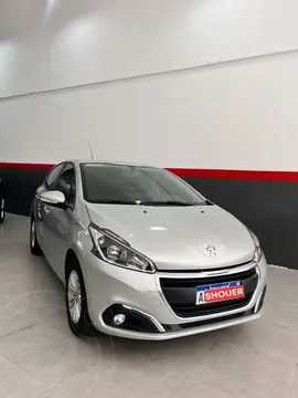 Peugeot 208 Allure 1.6 usado (2017) color Gris Aluminium precio u$s13.500