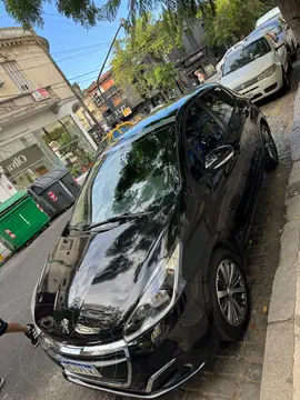 Peugeot 208 Allure 1.6 usado (2017) color Negro Perla financiado en cuotas(anticipo $9.000.000 cuotas desde $600.000)