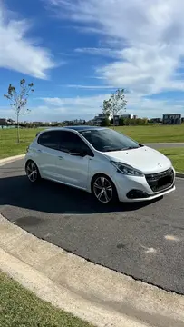 Peugeot 208 GT 1.6 THP usado (2019) color Blanco Nacre financiado en cuotas(anticipo $8.900.000 cuotas desde $390.000)