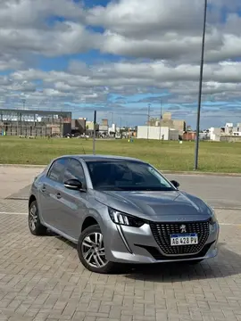 Peugeot 208 Feline 1.6 Tiptronic usado (2024) color Gris Aluminium precio $7.500.000