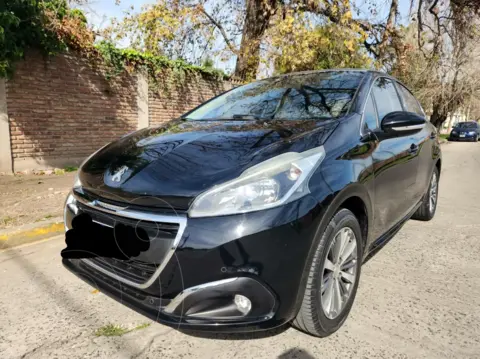 Peugeot 208 Feline 1.6 usado (2018) color Negro Perla financiado en cuotas(anticipo $5.000.000 cuotas desde $360.000)