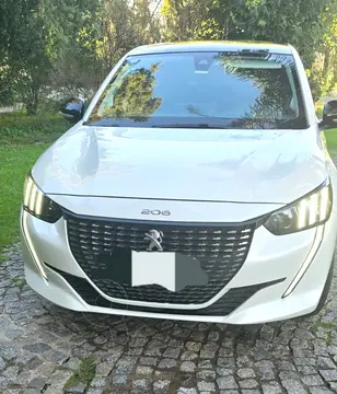 Peugeot 208 Feline 1.6 Tiptronic usado (2023) color Blanco Nacarado precio u$s22.000