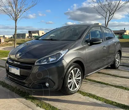 Peugeot 208 Feline 1.6 usado (2019) color Gris financiado en cuotas(anticipo $9.500.000 cuotas desde $450.000)