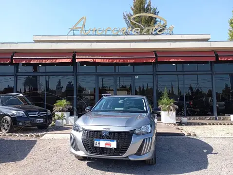 Peugeot 208 Allure Aut usado (2025) color Gris precio u$s23.500