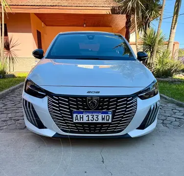 Peugeot 208 GT T200 usado (2025) color Blanco precio $8.000.000