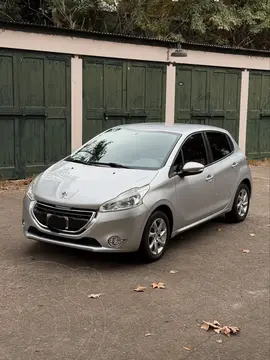 Peugeot 208 Feline 1.6 usado (2019) color Gris financiado en cuotas(anticipo $9.000.000 cuotas desde $530.000)