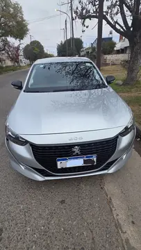 Peugeot 208 Like 1.2 usado (2022) color Gris Aluminium precio $20.000.000