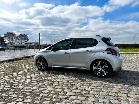 Peugeot 208 GT usado (2020) color Gris financiado en cuotas(anticipo $8.000.000 cuotas desde $300.000)