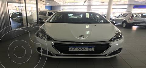 foto Peugeot 208 Allure 1.6 Aut NAV usado (2016) precio $728.000