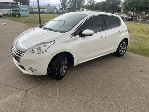 Peugeot 208 Feline 1.6 Pack Cuir usado (2015) color Blanco precio $14.700.000