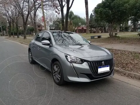 Peugeot 208 Feline 1.6 Tiptronic usado (2022) color Gris precio $9.000.000