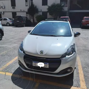 Peugeot 208 Allure 1.6 usado (2020) color Blanco precio $10.000.000