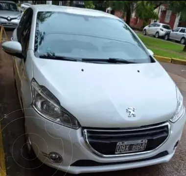 Peugeot 208 Allure 1.5 Full usado (2014) color Blanco Nacre precio u$s12.500