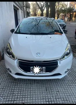 Peugeot 208 Allure 1.6 usado (2013) color Blanco Nacre precio $11.999.000