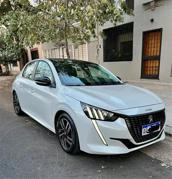 Peugeot 208 Feline 1.6 usado (2023) color Blanco Banquise financiado en cuotas(anticipo $8.000.000 cuotas desde $350.000)