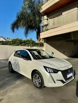 Peugeot 208 Feline 1.6 Tiptronic usado (2022) color Blanco financiado en cuotas(anticipo $7.000.000 cuotas desde $300.000)