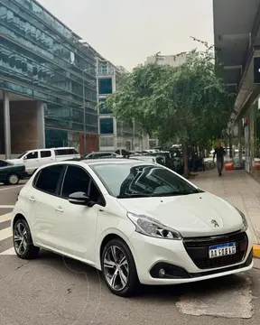 Peugeot 208 GT 1.6 THP usado (2018) color Blanco precio $19.000.000