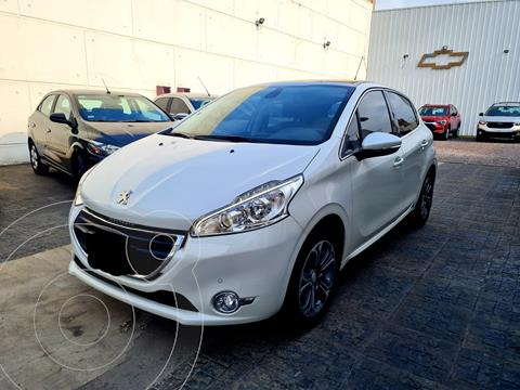 foto Peugeot 208 Feline 1.6 Pack Cuir usado (2015) color Blanco Nacré precio $1.919.900