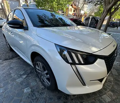 Peugeot 208 Feline 1.6 Tiptronic usado (2023) color Blanco Nacarado financiado en cuotas(anticipo $12.000.000 cuotas desde $500.000)