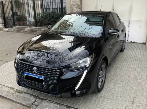 Peugeot 208 Allure 1.6 Tiptronic Pack usado (2023) color Negro Perla financiado en cuotas(anticipo $4.860.000 cuotas desde $238.000)