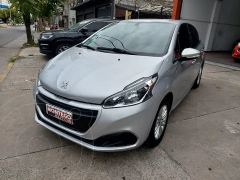 Peugeot 208 Active 1.6 usado (2018) color Gris precio $15.700.000