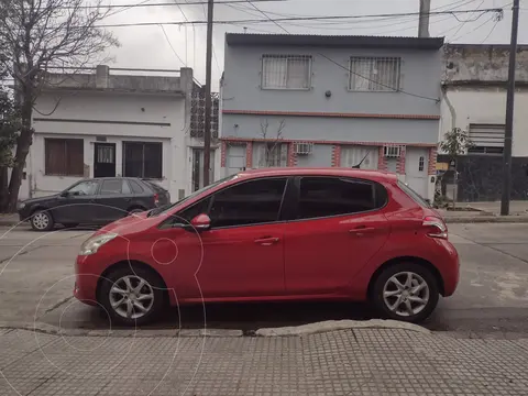 Peugeot 208 Allure 1.5 usado (2013) color Rojo precio $12.500.000