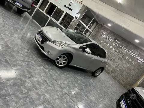 Peugeot 208 Allure 1.5 NAV usado (2016) color Gris precio $15.500.000