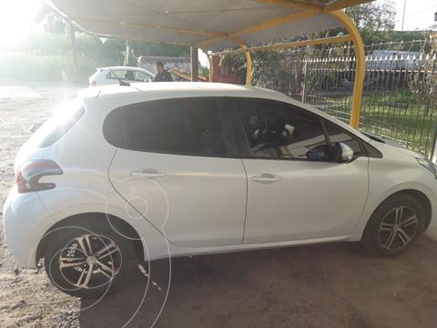 Peugeot 208 Allure 1.6 usado (2018) color Blanco Banquise precio $1.190.000