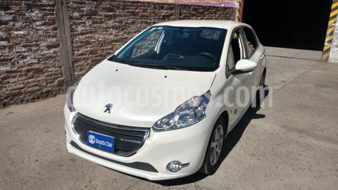 foto Peugeot 208 Allure 1.6 Aut NAV usado (2014) color Blanco precio $1.150.000