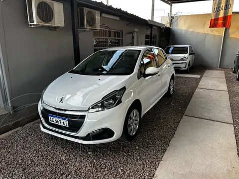 Peugeot 208 208 1.6 5P ACTIVE usado (2018) color Blanco precio $4.120.000