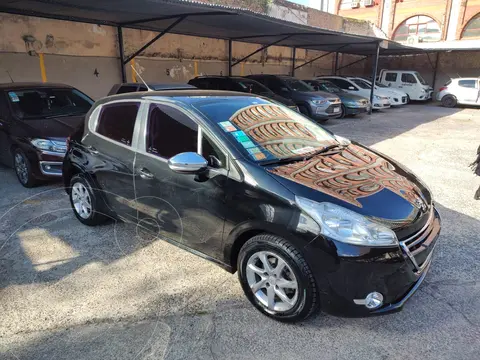 foto Peugeot 208 Allure 1.5 Full usado (2015) color Negro precio $10.500.000